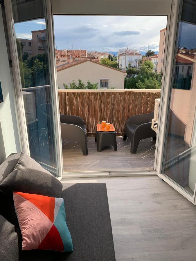 Charmant studio avec climatisation et parking Perpignano Esterno foto
